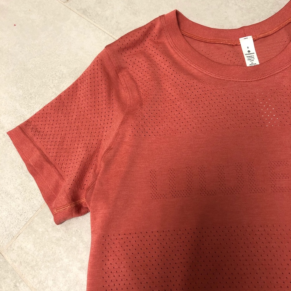 Lululemon Breeze by Short Sleeve